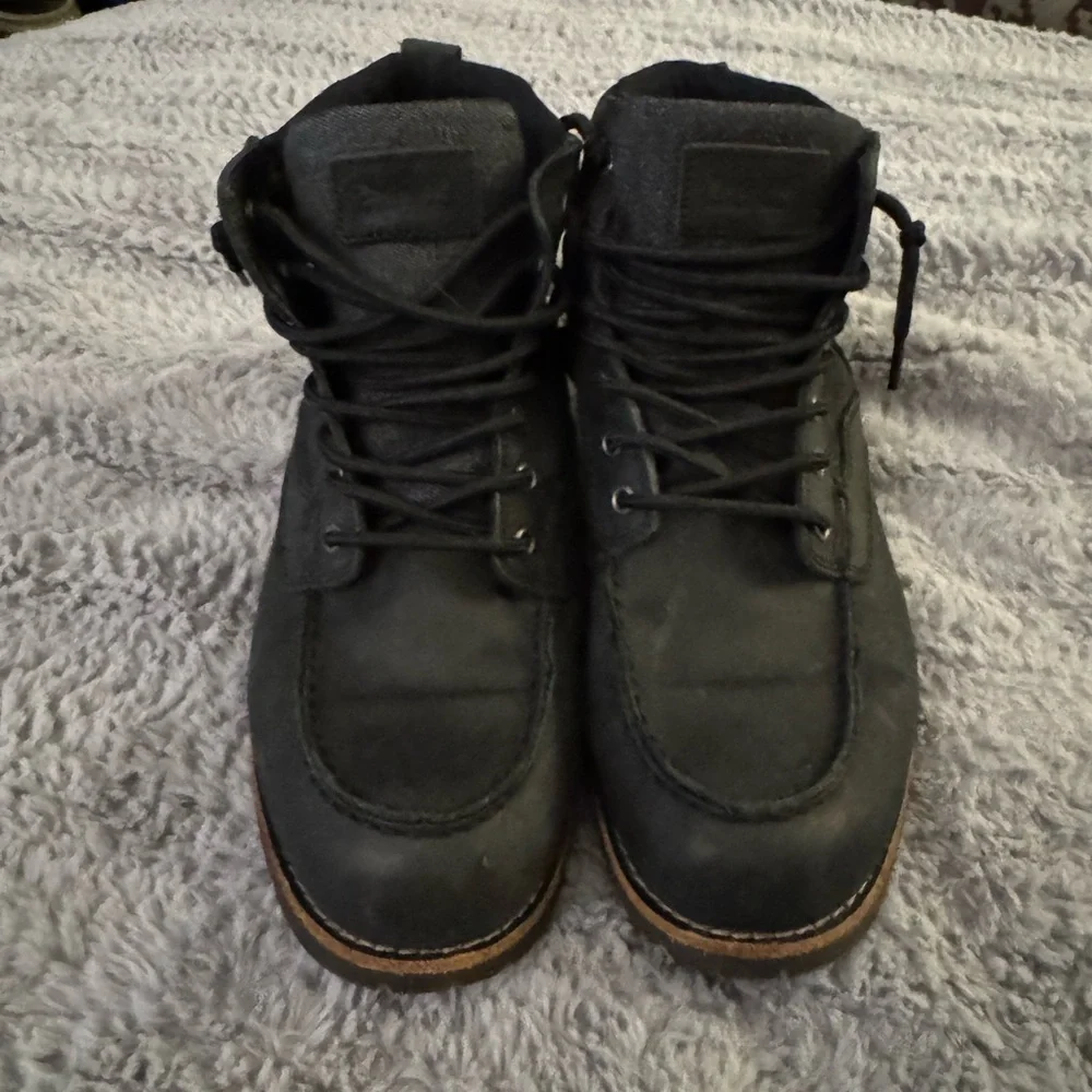 Levis stylish rugged